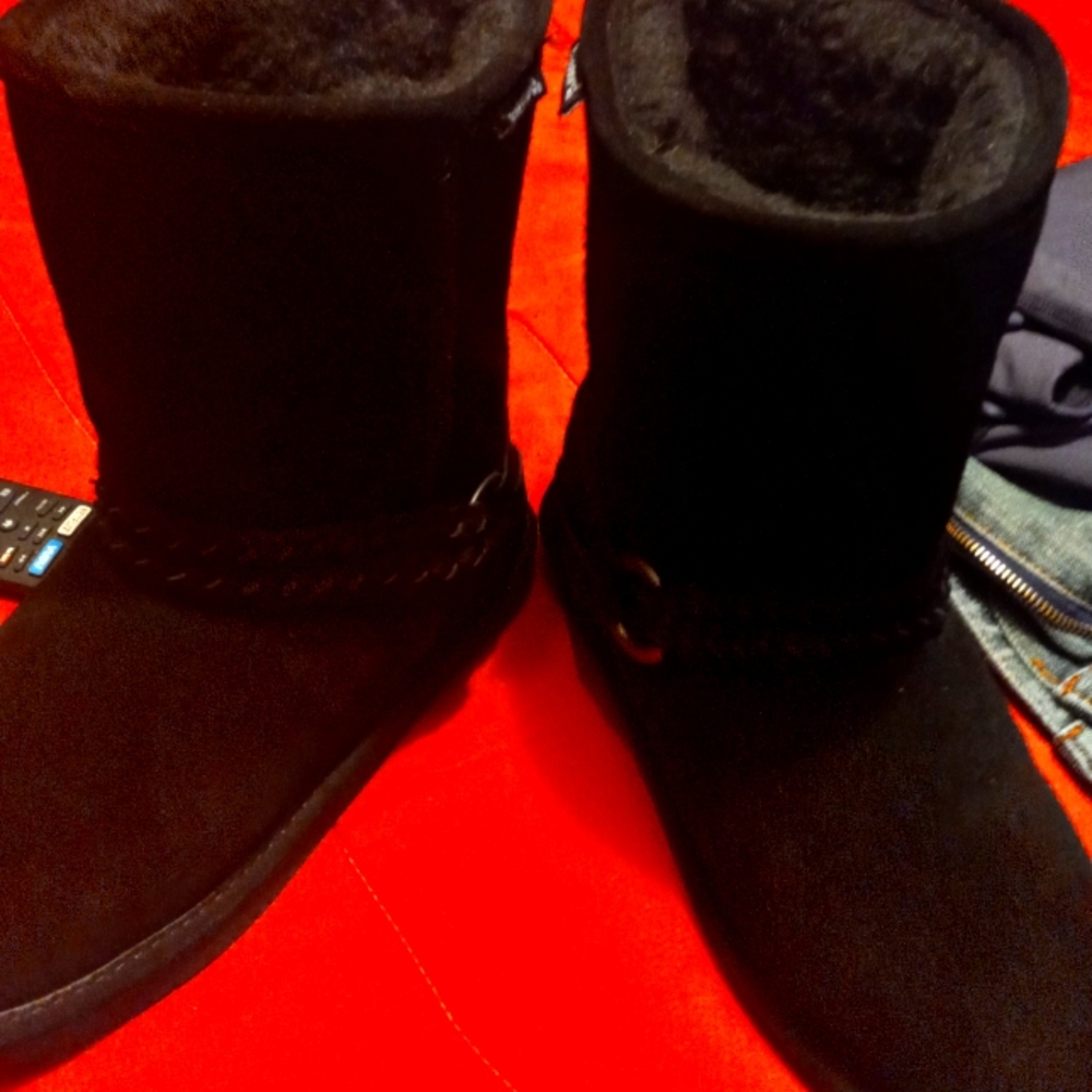 Women's Bearpaw Boots